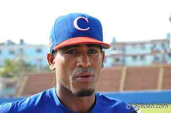 Regresa con honores el cubano Roel Santos a la alineación de los Mayos - El Fildeo