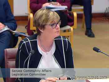 Robo-debt inquiry wants Reynolds to face Senate if she continues to refuse to cooperate