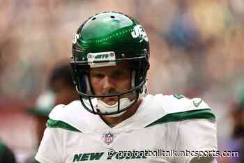 Falcons sign Thomas Morstead