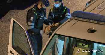 19-jarige geïntoxiceerde chauffeur rijdt bloembakken omver bij Groenplaats - Het Laatste Nieuws