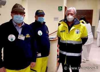 La Protezione civile dell'Ana di Cuneo in servizio agli ingressi dell'Asl Cn1 - TargatoCn.it