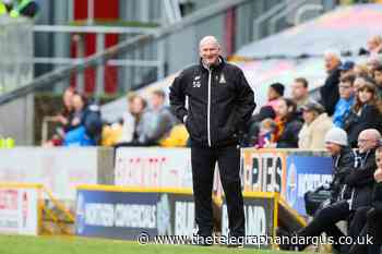 Simon Grayson leaves Fleetwood 'with immediate effect'