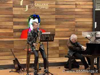 Uffizi, donato l'autoritratto di Marco Lodola: la cerimonia con Morgan e Gigliola Cinquetti - 055firenze