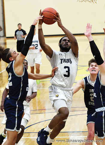 Tigers traverse comeback trail | News, Sports, Jobs - Marshalltown Times Republican