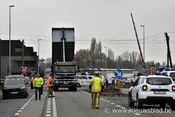 Nog tot en met vrijdag herstellingswerken nadat vrachtwagen ravage heeft aangericht aan bovenleiding spoorweg