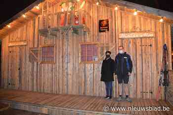 Geen kerstmarkt, maar toch kerstsfeer opsnuiven? Vrienden Hugo en Joris bouwen heuse Oostenrijkse chalet
