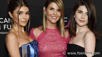 Lori Loughlin's daughters Olivia Jade and Bella defend mom after college scandal: 'Nicest person alive'