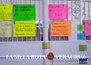 Padres de familia toman primaria para exigir profesores en Xico - La Silla Rota