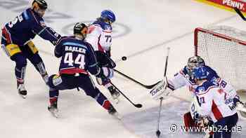 Eisbären Berlin siegen mit 3:1 gegen Adler Mannheim: Mit Spaß zum Traumtor - rbb24