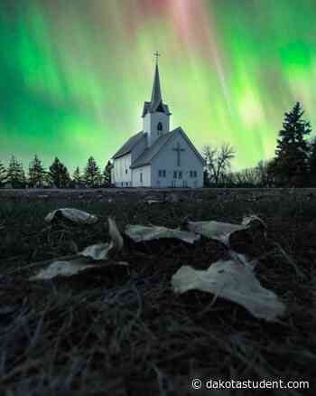 Aurora Chasing 101 with Vincent Ledvina – Dakota Student - UND The Dakota Student