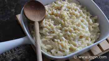 Mac and cheese a Thanksgiving side? A debate is happening in the NFL