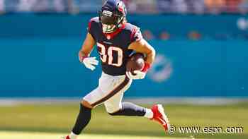 Dolphins claim veteran RB Lindsay off waivers