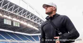 NFL Wisconsin Native to Cover All Funeral Costs of Waukesha Victims