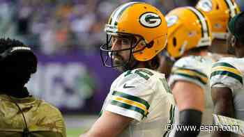 QB Rodgers says he has fracture, not 'COVID toe'
