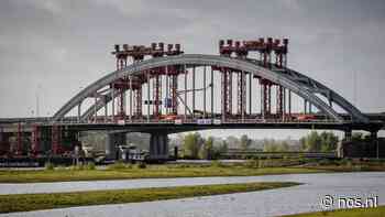 Nieuwe poging om boogbrug Vianen weg te halen: 'Omstandigheden gunstig' - NOS op 3