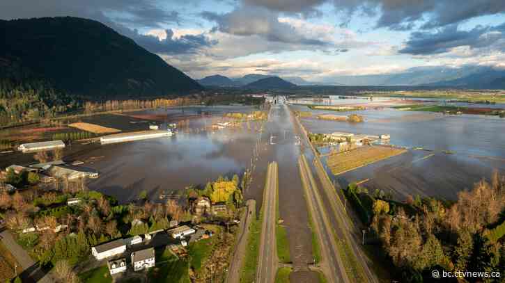 B.C. floods: Officials hoping to reopen Highway 1 in the Fraser Valley Thursday