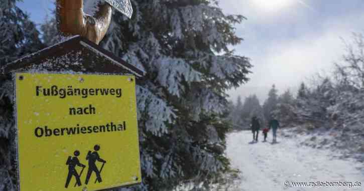 Wintereinbruch und Schnee zum ersten Adventswochenende