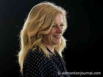 Notley promises $520 million plan to get high-speed internet across Alberta if elected