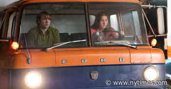 ‘Licorice Pizza’ Review: California Dreaming and Scheming