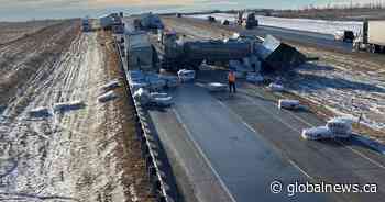 1 killed in massive tractor trailer pileup on QEII near Ponoka after morning freezing rain