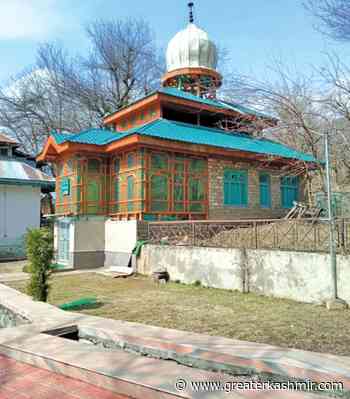 Connecting piety with social work - Greater Kashmir