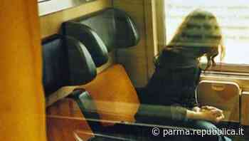 Ragazza molestata sul treno Parma-Brescello: denunciato un 20enne - La Repubblica