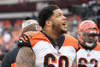 Patriots Sign DT Niles Scott to Practice Squad - Sports Illustrated