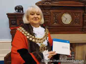 Mayor of Bolton Cllr Linda Thomas leads by example takes a quick fire Covid test - The Bolton News