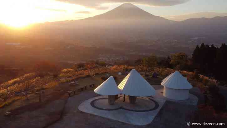 Kengo Kuma adds mountain-shaped toilets to hiking trail overlooking Mount Fuji