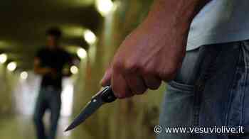 Napoli, il prof Marco Taglialatela aggredito in stazione: "Ricc***ne di merda" - Vesuvio Live