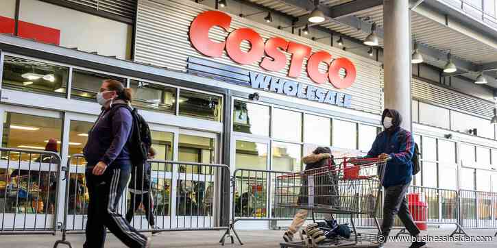 The biggest retailers are poised to get even bigger this holiday season — here are 4 reasons why