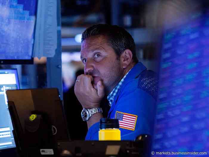 Dow falls 700 points as new coronavirus variant threatens to derail global economic recovery