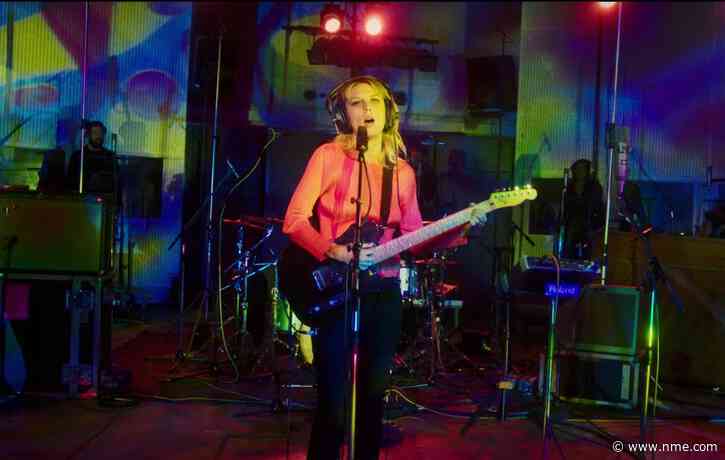Watch Wolf Alice perform ‘Delicious Things’ with an orchestra at Abbey Road studios