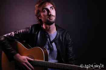 Vincenzo Capua, da Polvere alla playlist della Nazionale Cantanti - Sky Tg24