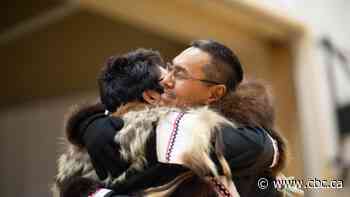 Inupiaq man living in Aklavik, N.W.T., fights deportation to Alaska