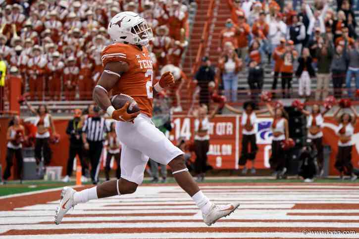 BLOG: Texas Longhorns snap 6-game losing streak with Senior Day win over Kansas State
