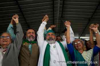 Thousands of Indian farmers celebrate one year of key protests - St Helens Star