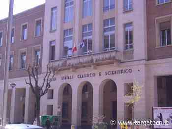 Presunto ladro di monetine al liceo Peano Pellico di Cuneo scassina macchinetta del caffè: identificato dalle impronte digitali, è a processo - TargatoCn.it