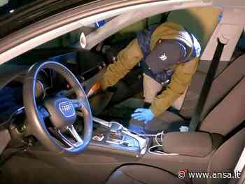 Furti in serie su auto in sosta, denunciato 18enne a Cuneo - Attualità - Agenzia ANSA