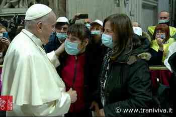 Federica e Maria Pia Paradiso e la carezza di Papa Francesco - TraniViva