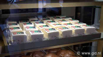 NEC-fans halen gebak voor politie, maar agenten komen niet opdagen - Omroep Gelderland