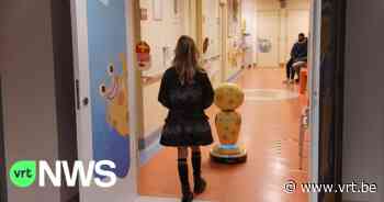 Ziekenhuis Geel wordt Planeet Goudgeel voor kinderen: figuren als vrolijke Cheese en pechvogel Teo moeten hen geruststellen - VRT NWS