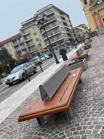 Chieri, Piazza Cavour e le nuove panchine 'al prezzo dei tartufi'. E' subito polemica - CentoTorri