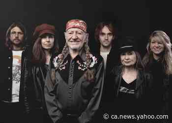 Willie Nelson brings in his sons and daughters for the first time on 'Willie Nelson Family' album - Yahoo News Canada