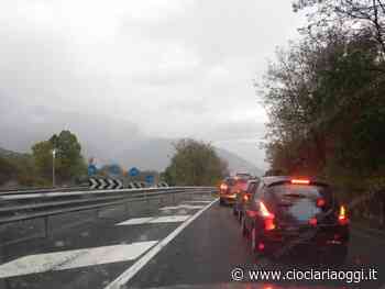 Sora, chiusa uscita della superstrada: camion perde gasolio - ciociariaoggi.it
