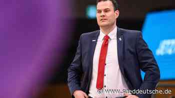 Bericht: Brose Bamberg trennen sich von Trainer Roijakkers - Süddeutsche Zeitung
