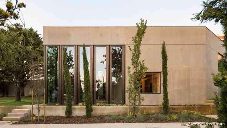 Bak Gordon Arquitectos adds concrete "garden pavilion" to 19th-century Porto home