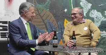 Una cerveza y una conversación, así celebraron Santos y Timochenko los cinco años de la firma del Acuerdo Final de Paz - infobae América