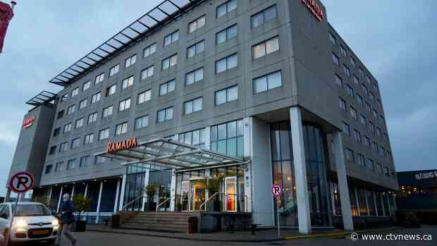 Dutch, Australians find omicron variant; others curb travel