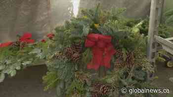 Tricks to keep your holiday greenery green